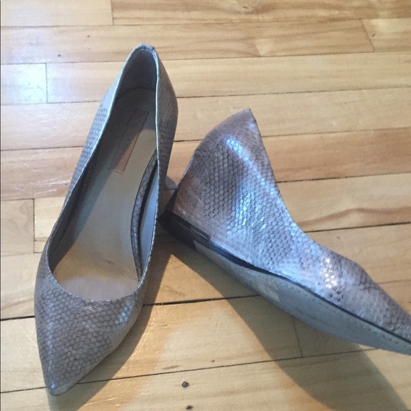 🍁 3/$25 BCBG wedge heels - Picture 1 of 4